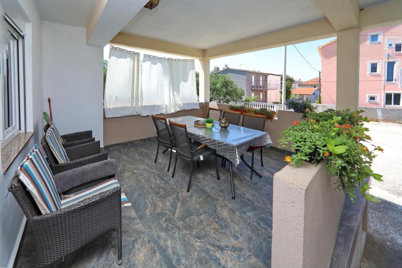 Apartment Sunny Terrace ビビニェ エクステリア 写真