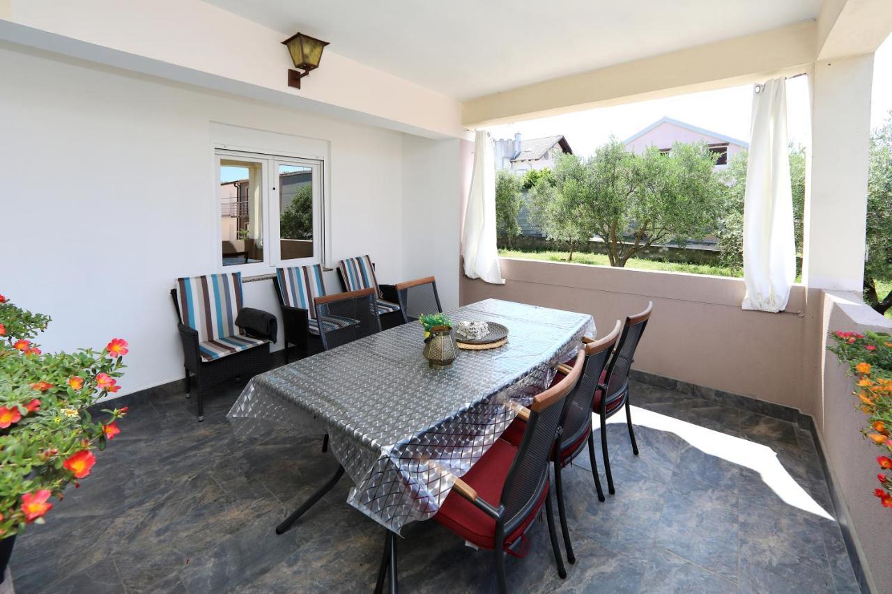 Apartment Sunny Terrace ビビニェ エクステリア 写真