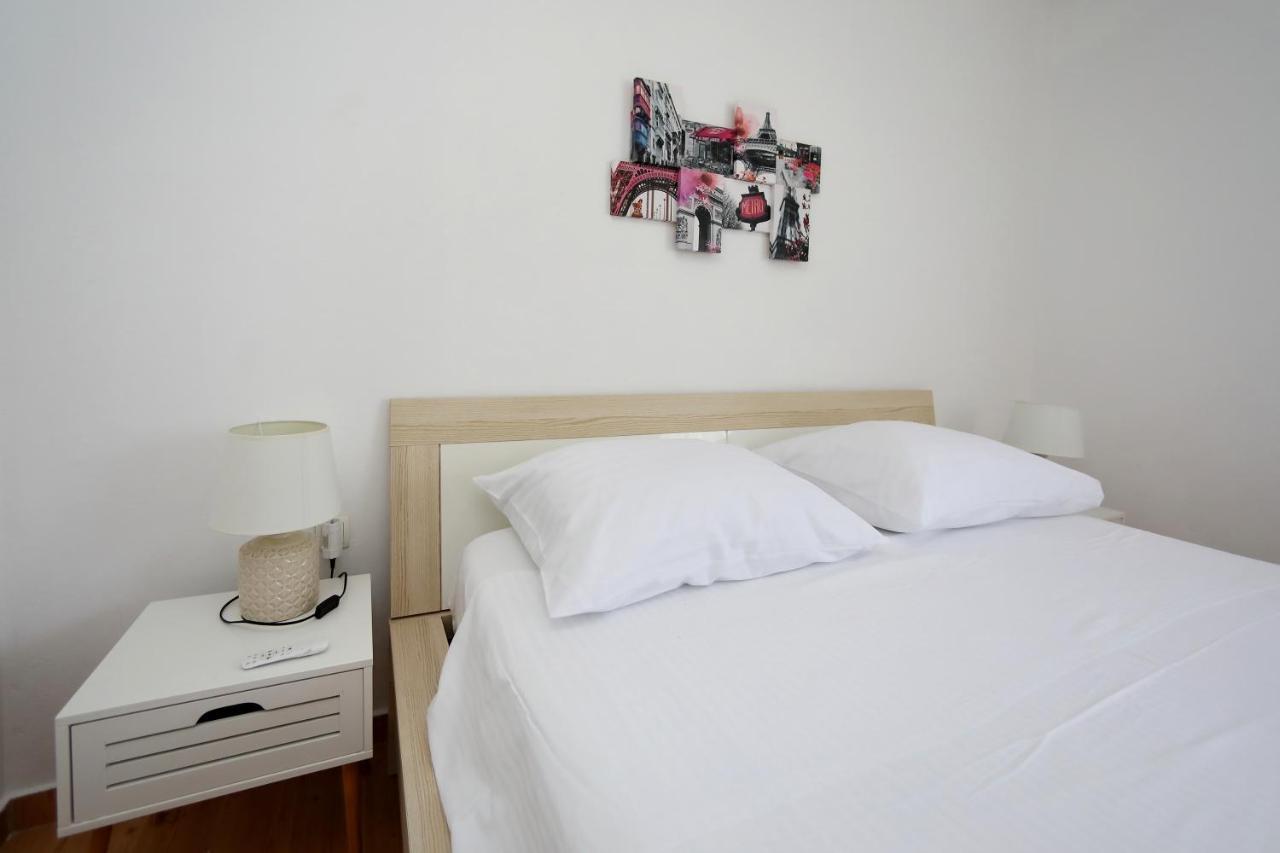 Apartment Sunny Terrace ビビニェ エクステリア 写真
