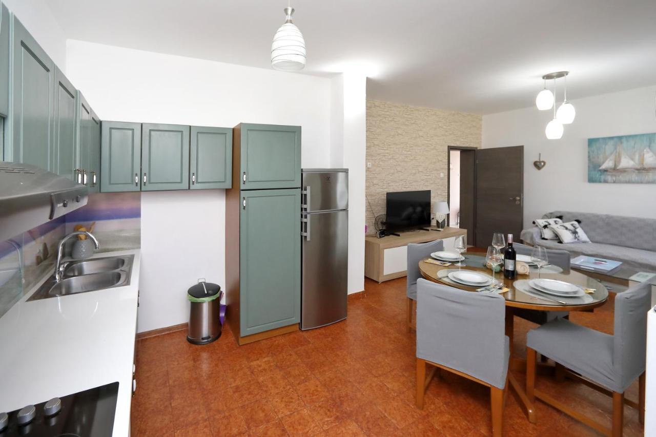 Apartment Sunny Terrace ビビニェ エクステリア 写真