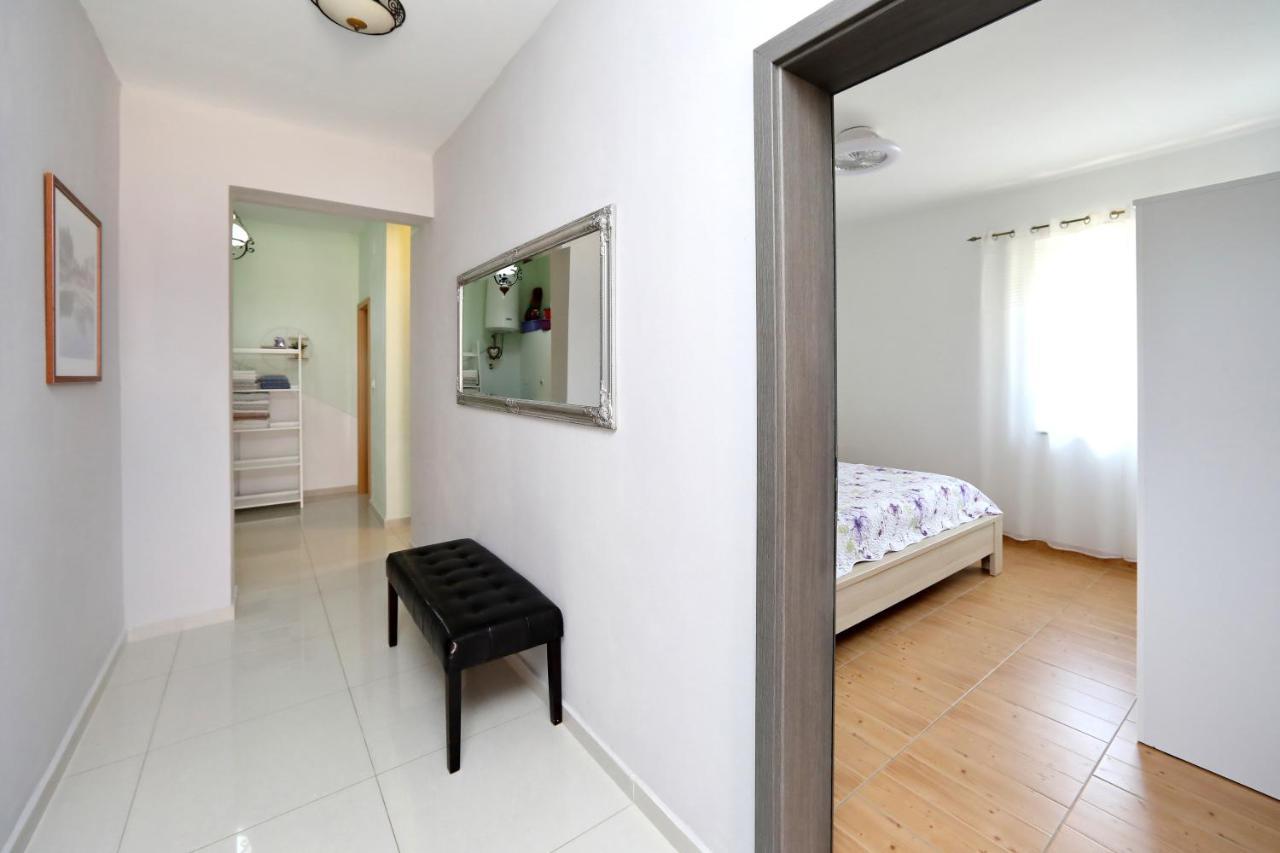 Apartment Sunny Terrace ビビニェ エクステリア 写真