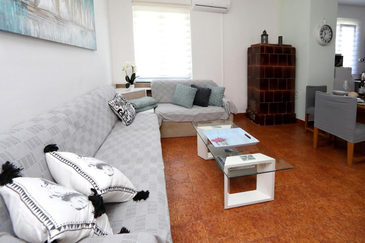 Apartment Sunny Terrace ビビニェ エクステリア 写真